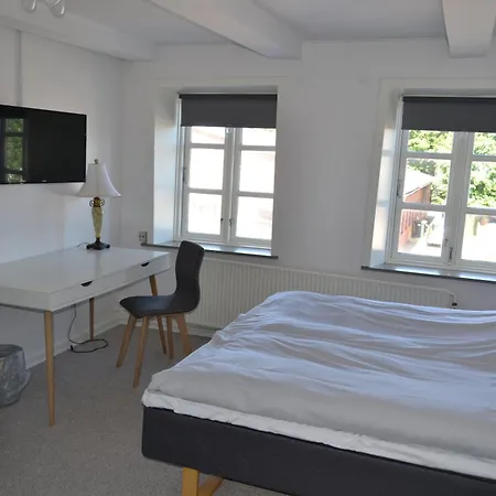 Bredebro Kro Отель *